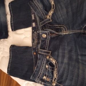 Miss me cropped blue jeans size 27
